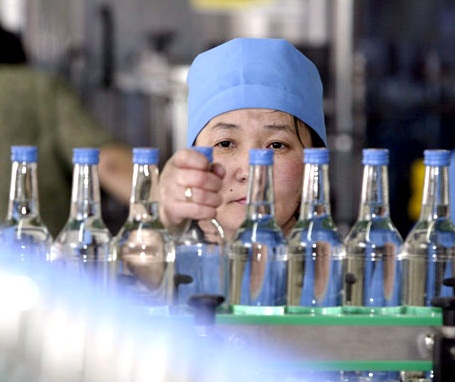 В Кыргызстане может закрыться один из двух крупнейших производителей спирта