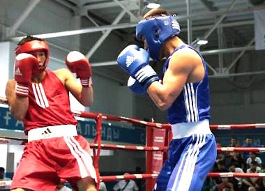 Наш боксер в полуфинале