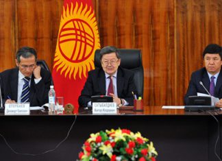 Жанторо Сатыбалдиев провел совещание по вопросу проекта программы по переходу Кыргызской Республики к устойчивому развитию на 2013-2017 годы