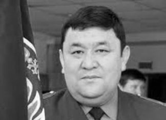 С юга Асанов, с севера Жусубалиев