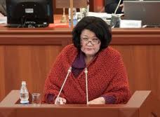 Ж.Жолдошева: Накануне домой к судье, оправдавшему трех депутатов «Ата-Журта» ворвалась группа людей