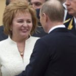 Владимир Путин развелся с женой официально