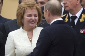 Владимир Путин развелся с женой официально
