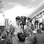 Забор – символ власти в Кыргызстане