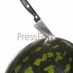 На рынке Каракола «Ак Тилек» повздорившие друг с другом продавцы арбузов порезали друг друга ножами