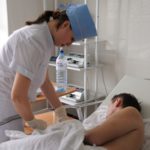 В Республиканской клинической инфекционной больнице остается 11 человек, отравившихся в кафе «Энесай»