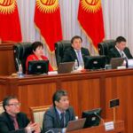 Правительство не подавало в суд на парламент