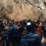 Сегодня произошла потасовка между сторонниками Келдибекова и сотрудниками милиции (фото)