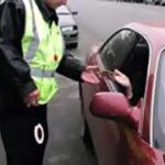 Старший инспектор управления ДПС ГУВД Бишкека попался на взятке