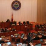 В парламенте представили нового депутата от "Ата Мекена"