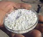 В Баткенской области задержана партия серной кислоты, являющейся прекурсором