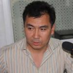 Р. Жээнбеков: Задерживая участников митинга оппозиции, власть сама провоцирует конфликт