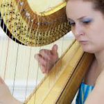 В Кыргызстане впервые прошел концерт для арфы