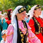 В Бишкеке прошел традиционный национальный праздник татар и башкир «Сабантуй»