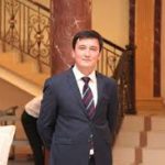 Редактор кыргызскоязычной газеты «Искра Плюс», на которого подал в суд Омурбек Текебаев за ложный донос, сбежал за границу