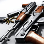 Житель Бишкека нашел на улице автомат Калашникова