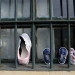 Новорожденный "сидит" вместе с матерью в тюрьме