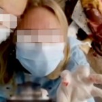 Студентки сделали селфи на фоне трупов в морге