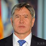 Атамбаев: Надежда родителей, надежда страны – это наши дети