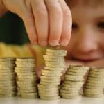 На что хватает пособий детям из бедных семей