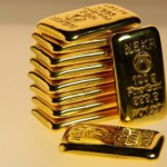 Национальный банк КР продал 10 кг золотых слитков