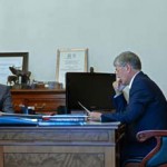 С Атамбаевым обсудили работу НБ КР и Российско-кыргызского фонда развития