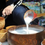 В Московской области РФ кыргызстанцы открыли ферму по производству кумыса