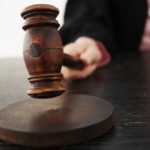 В Оше сын экс-депутата Жогорку Кенеша, сбивший беременную и ее 2-летнего сына, осужден на 4 года условно