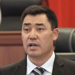 У мигрантов в России попросили денег для Садыра Жапарова