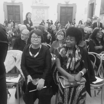 Отунбаева — «минервал иллюминатов» низшей ступени?