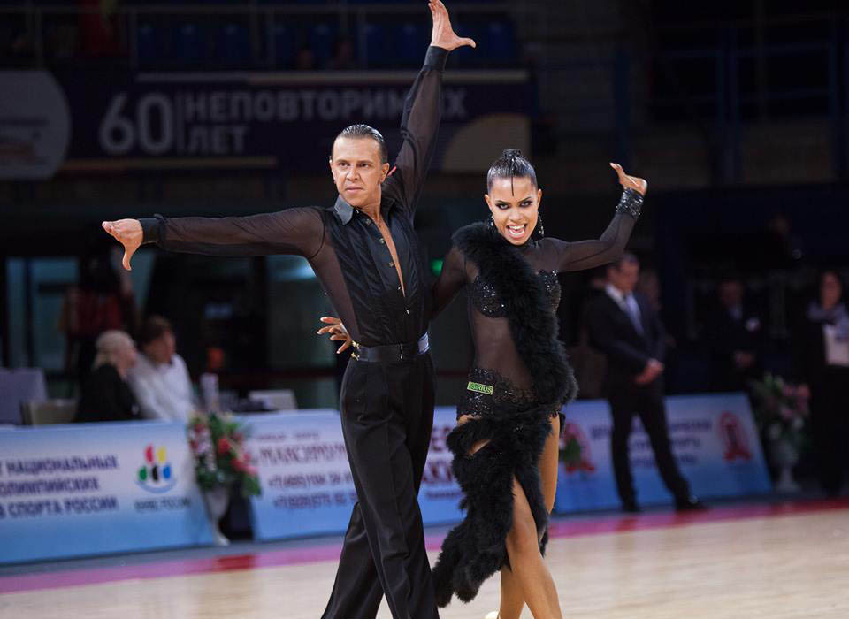 Кыргызстанцы взяли бронзу на турнире по танцам в Румынии