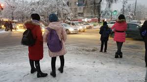 В Кыргызстане на карантин по гриппу закрыта 141 школа, отдельно в Бишкеке — 94