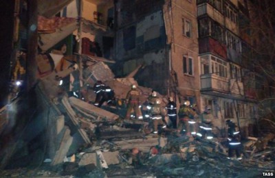 Подъезд пятиэтажного дома в Шахане похоронил девятерых