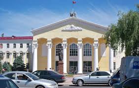 Сотрудники КНУ просят президента Кыргызстана взять под контроль ситуацию в вузе