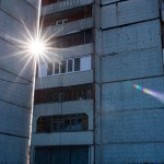 Подросток выбросился в 4 утра с пятого этажа дома в Бишкеке