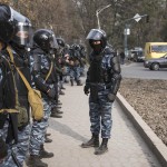 Митинг в поддержку Жапарова: арестованы 64 человека из 105 задержанных