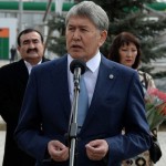 Президент Кыргызстана после отставки останется в политике и займется делами СДПК