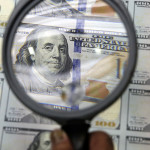 Мигранты стали переводить в Кыргызстан больше денег