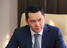 Родственник Омурбека Бабанова получил кредит в $17 миллионов в РКФР