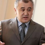 Омурбека Текебаева лишили мандата