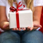 Жених и невеста вскрыли свадебный подарок и подорвались на мине