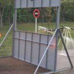 Японские инженеры создали летающий робот-шланг для тушения пожаров