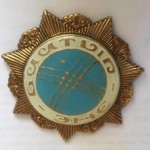 В аэропорту «Манас» кто-то потерял орден «Баатыр эне». Ищут владелицу