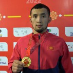 Игры кочевников: Эсенбек Кудайбердиев и Нурзат Бахтияр кызы выиграли золото турнира по алышу