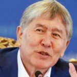 Алмазбек Атамбаев сложил с себя полномочия Председателя и приостановил членство в СДПК