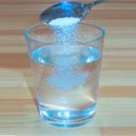 Водка с солью избавляет от мучительных болей при артрозе