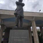 Он памятник воздвиг себе нерукотворный