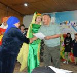 И за железной решёткой есть трудовые праздники