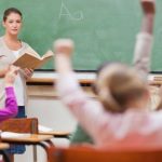 В сфере образования повысят зарплату