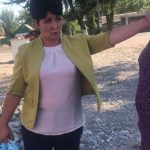 Многодетная мать держит в страхе село